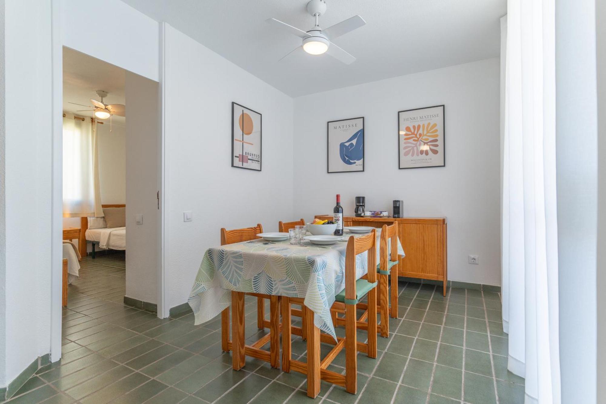 Go2Tenerife Apart Sira Family, Pool & Beach Playa de las Americas  Luaran gambar